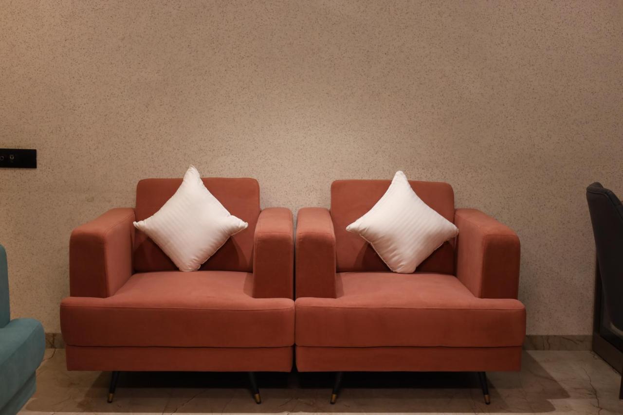 Lords Eco Inn Navsari Екстер'єр фото